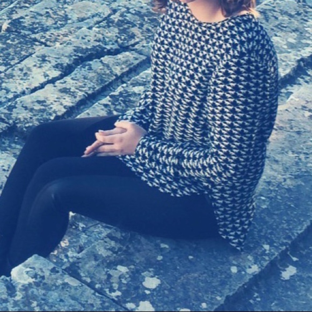 H&M long sleeve High Low Shirt.